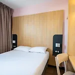 Hotel Bordeaux Aeroport 2*