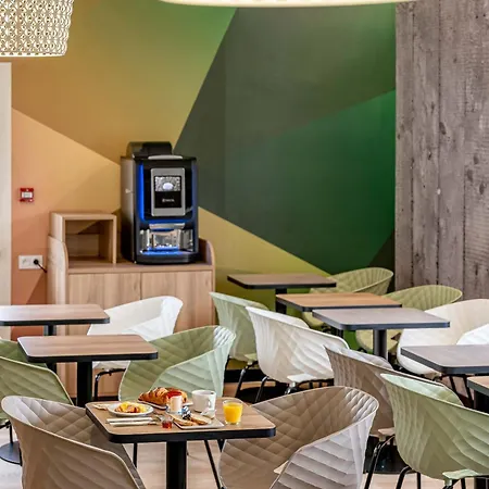 Hotel Bordeaux Aeroport 2*