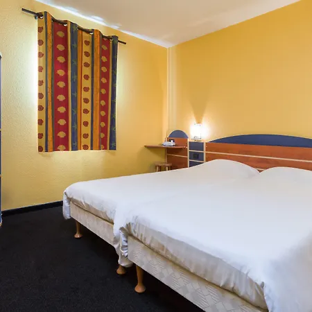 Hotel Bordeaux Aeroport 2*