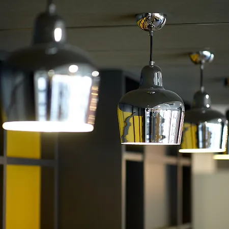 Bordeaux Aeroport Отель Мериньяк