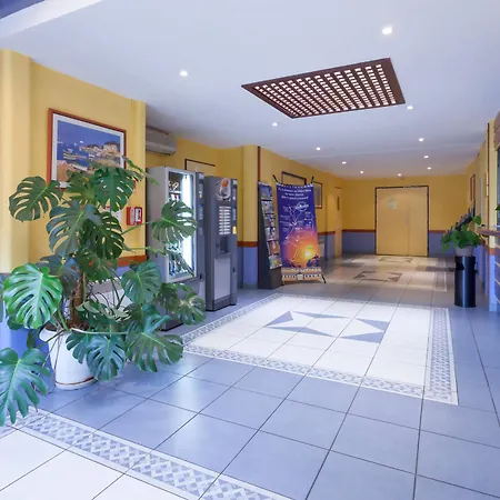 Bordeaux Aeroport Hotel 2*